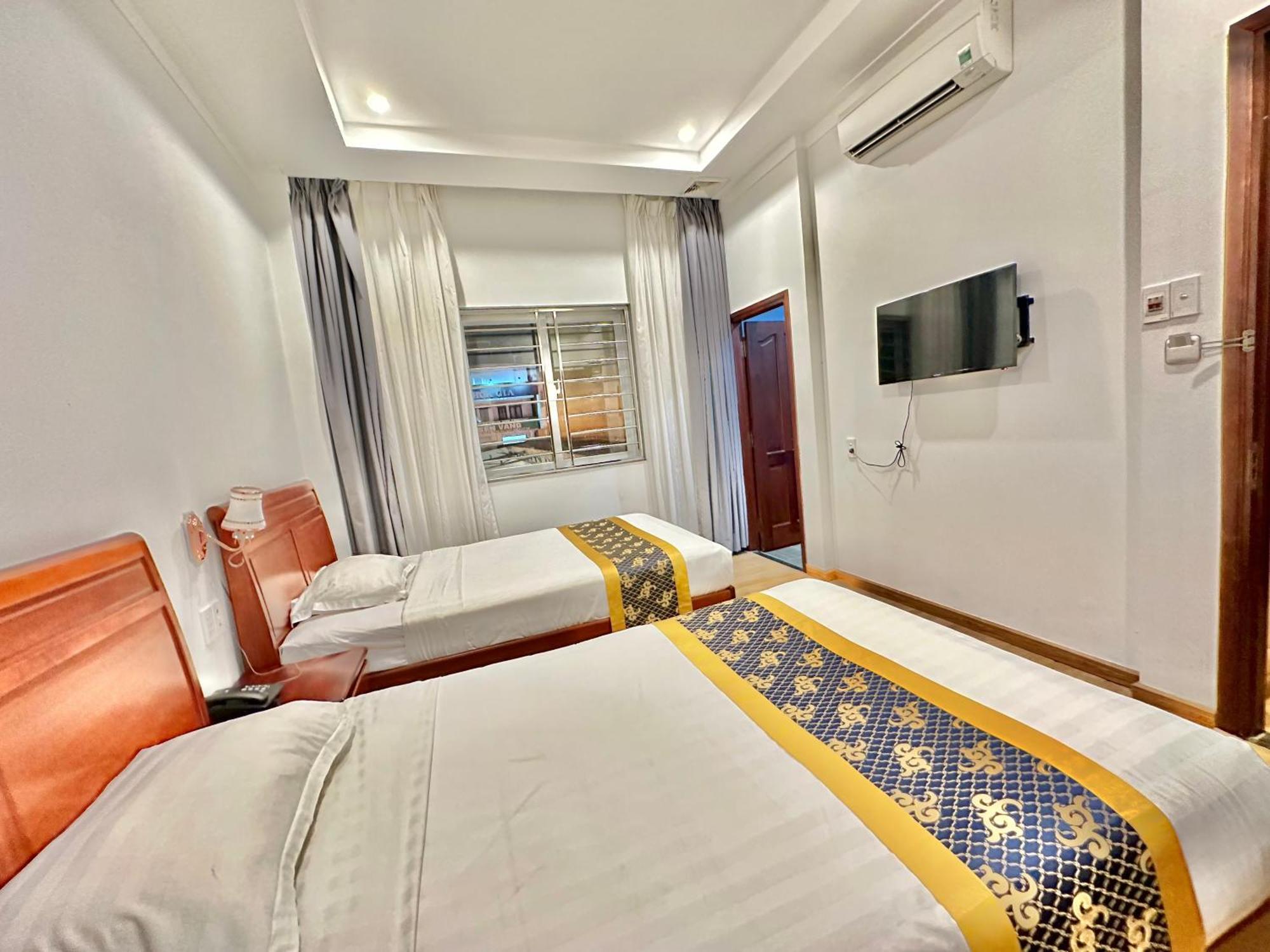 Long Bao Chau Hotel Thu Dau Mot Екстер'єр фото