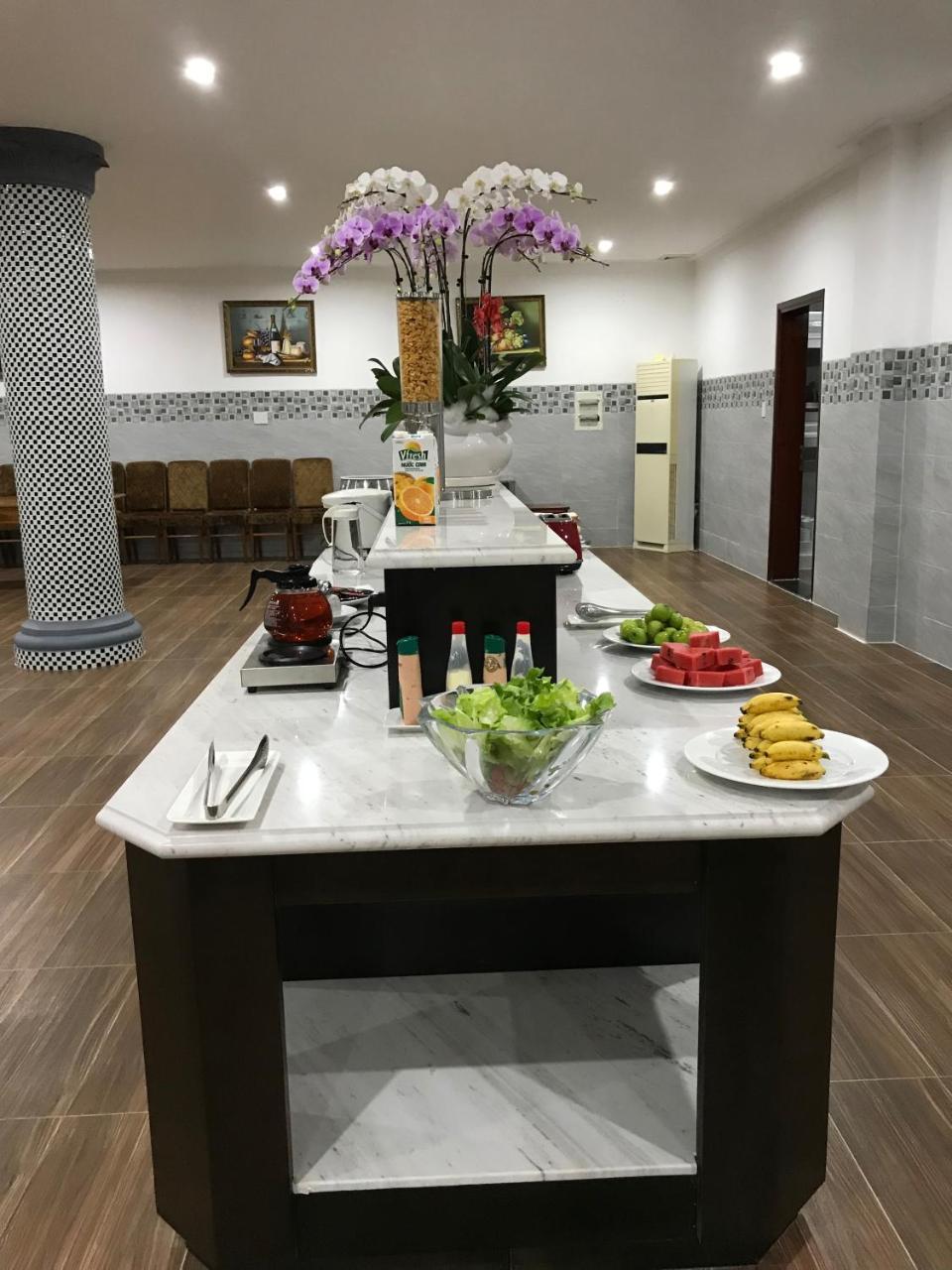 Long Bao Chau Hotel Thu Dau Mot Екстер'єр фото