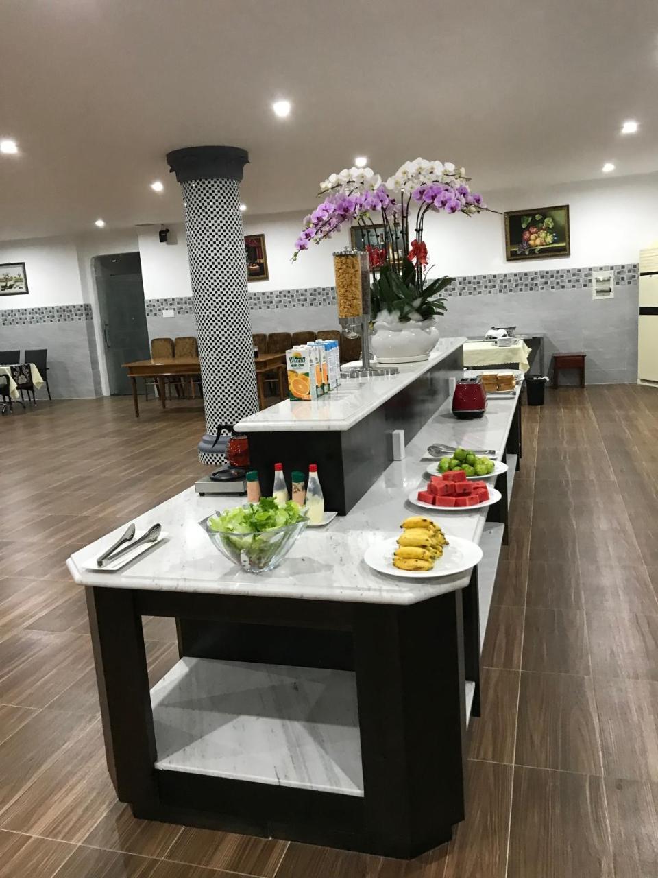 Long Bao Chau Hotel Thu Dau Mot Екстер'єр фото