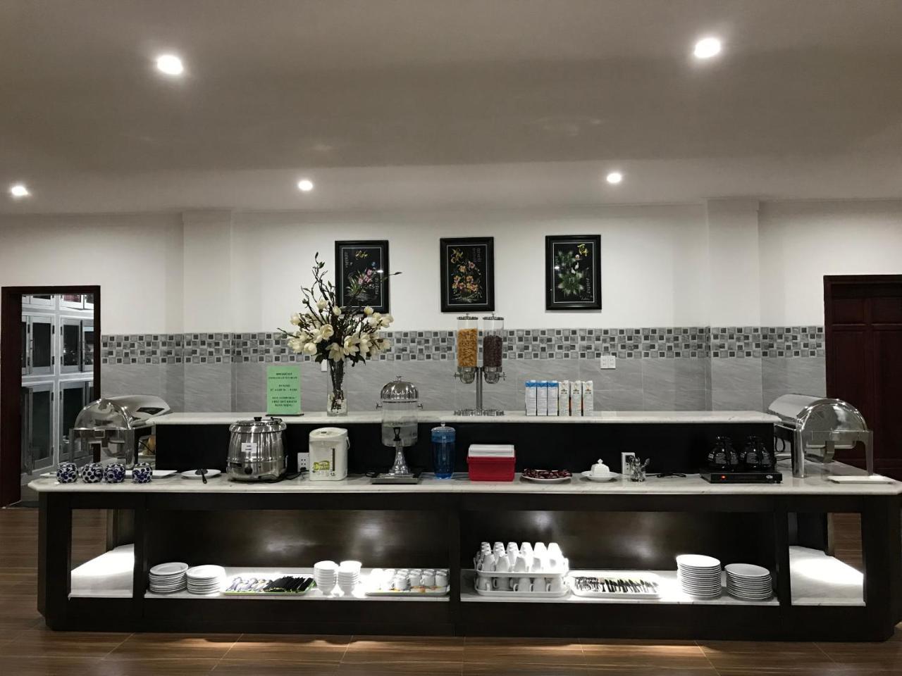 Long Bao Chau Hotel Thu Dau Mot Екстер'єр фото