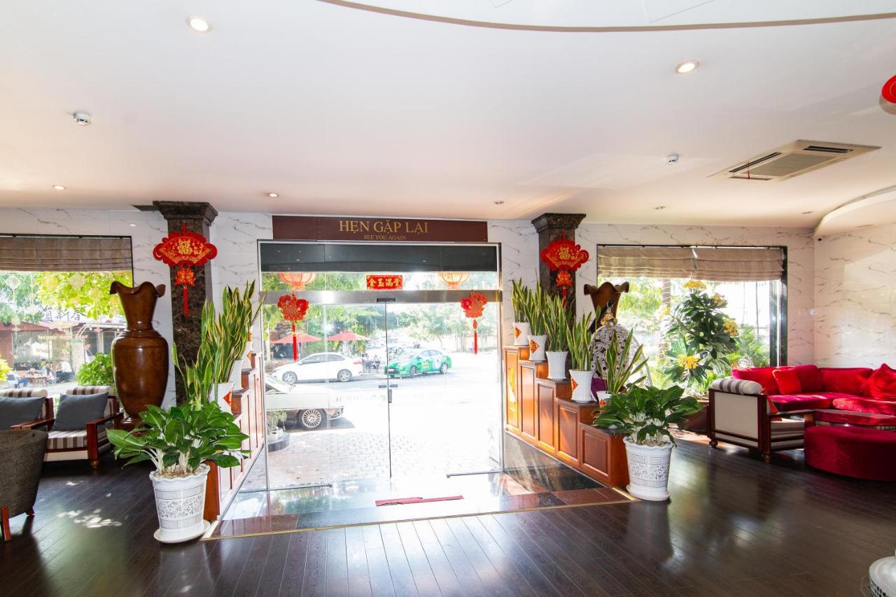 Long Bao Chau Hotel Thu Dau Mot Екстер'єр фото