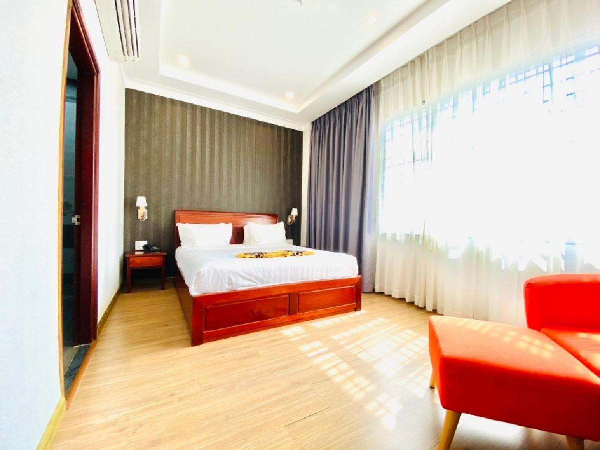 Long Bao Chau Hotel Thu Dau Mot Екстер'єр фото
